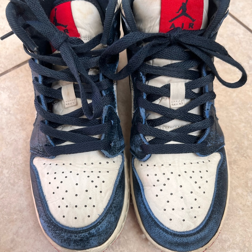 Nike Air Jordan 1 Mid SE Navy Red Take Flight Airplane Sneakers Big Kids 5.5Y - Picture 2 of 11
